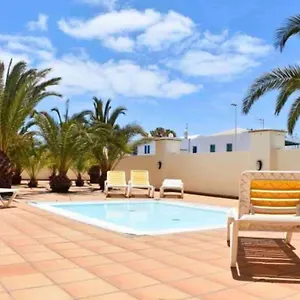 Riviera Park 7a - Air Con- Wi-fi- Uk Channels- 5 Minutes Walking From The Sea Tias